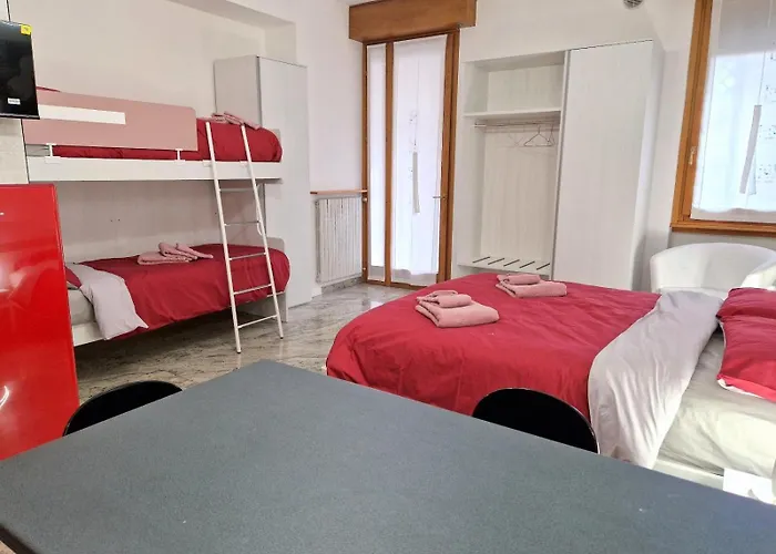 לינה וארוחת בוקר Iris ורונה